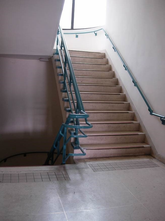 化學館之扶手樓梯